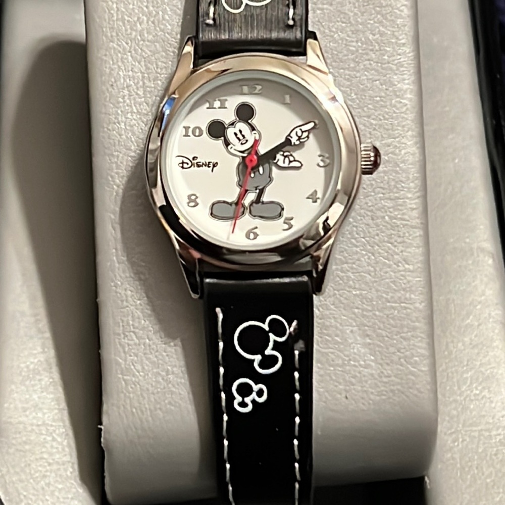 Disney Mickey Mouse watch